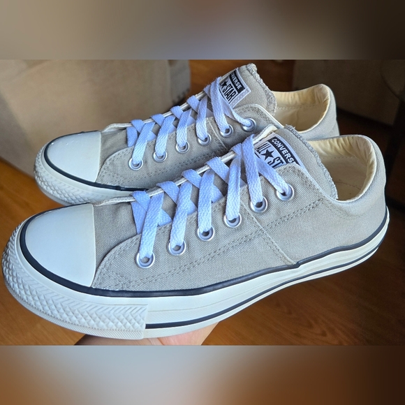 Converse CTAS Madison Grey Women's Low Top Shoes, Sz 8 - Picture 1 of 8